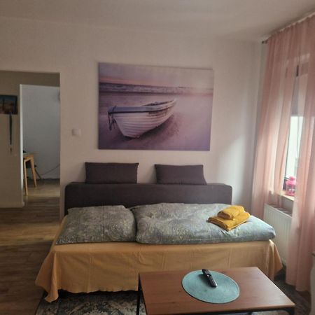 ניאוס Privates, Gemuetliches Appartement מראה חיצוני תמונה
